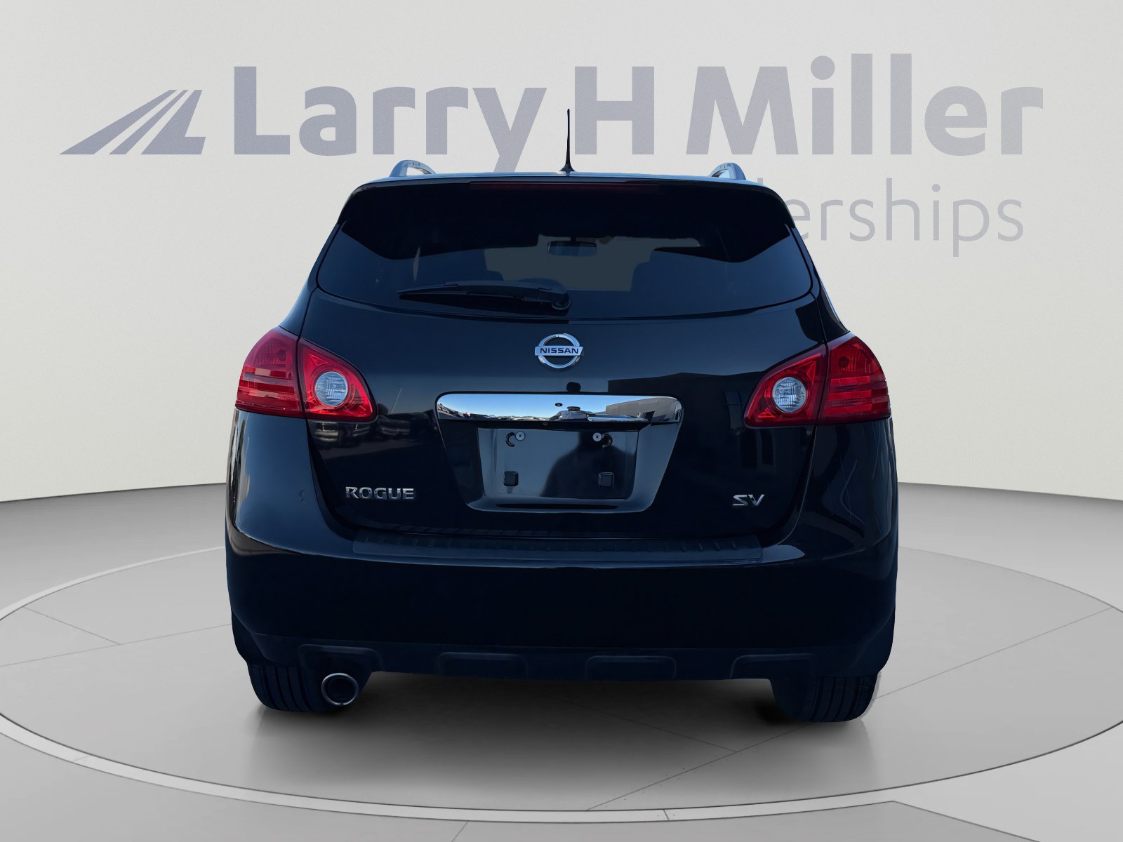 Used 2013 Nissan Rogue SV FWD image 4
