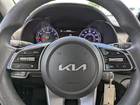 Certified 2023 Kia Forte LXS w/ LXS Technology Package FWD image 20