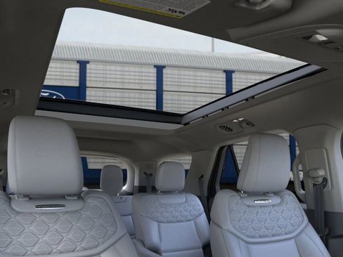 New 2026 Ford Explorer Platinum AWD/4WD image 22