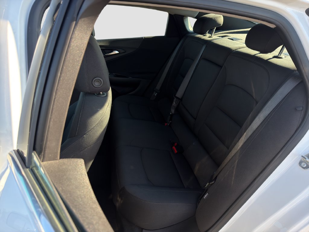 Used 2024 Chevrolet Malibu LT FWD image 13