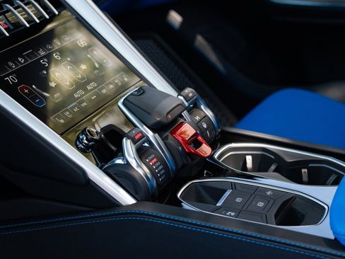 Used 2019 Lamborghini Urus AWD/4WD image 6