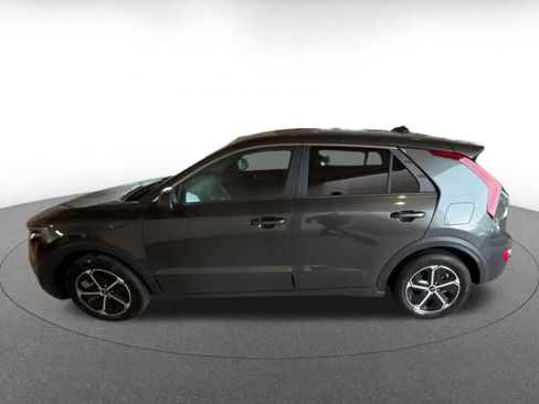 Used 2026 Kia Niro LX FWD image 7