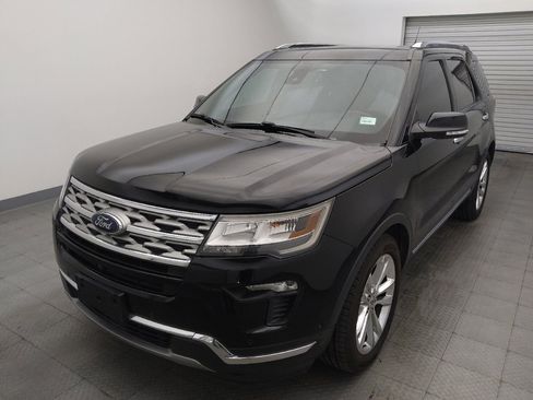 Used 2019 Ford Explorer Limited w/ Ford Safe & Smart Package FWD image 15