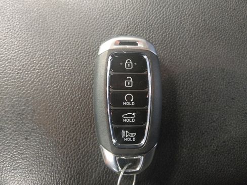 Used 2023 Hyundai Elantra SEL w/ Cargo Package FWD image 32