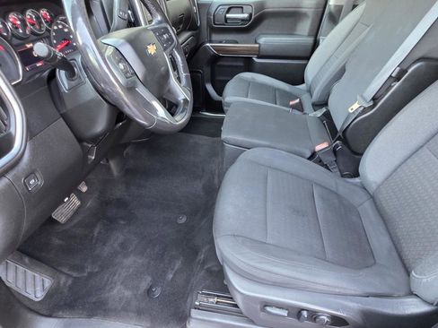 Used 2022 Chevrolet Silverado 1500 LT image 6