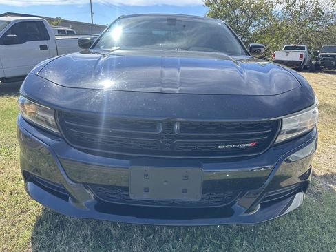 Used 2020 Dodge Charger SXT image 4
