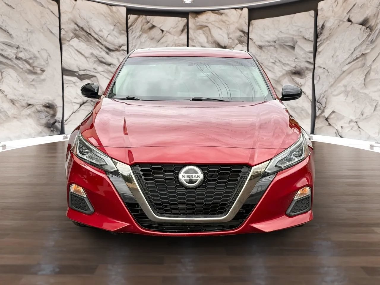 Used 2019 Nissan Altima 2.5 SR w/ SR Premium Package AWD/4WD image 2