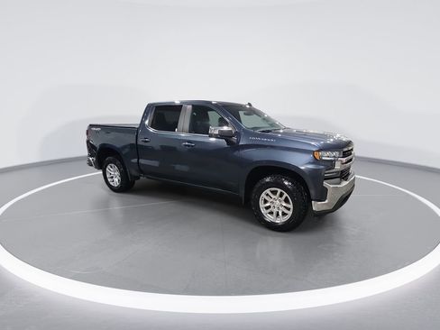 Used 2022 Chevrolet Silverado 1500 LT image 2