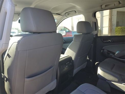 Used 2019 Chevrolet Tahoe LT w/ Luxury Package image 8