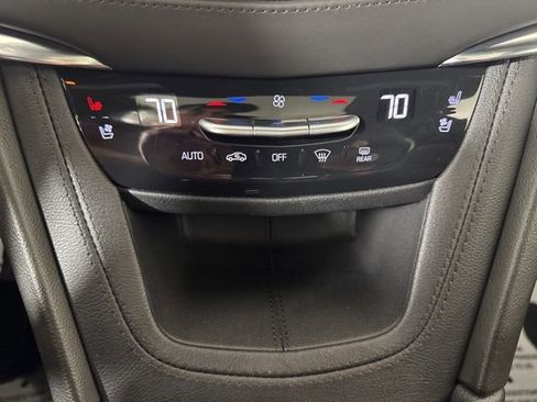 Used 2022 Cadillac XT5 Sportv w/ Platinum Package AWD/4WD image 16