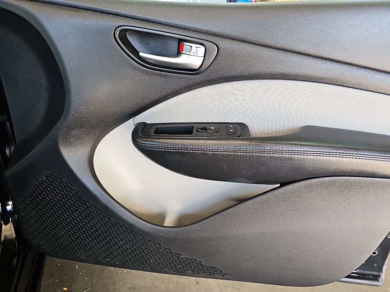 Used 2015 Dodge Dart SXT FWD image 10