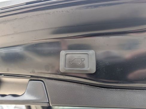 Used 2024 Toyota RAV4 XLE Premium image 29