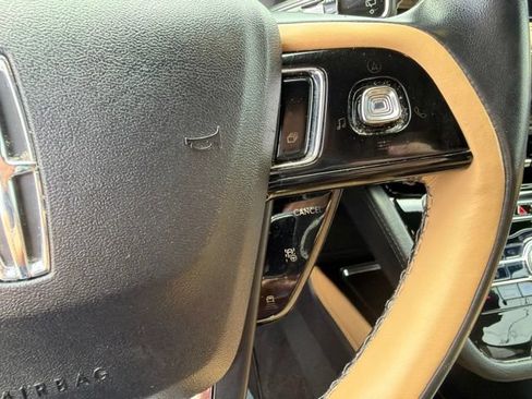 Used 2022 Lincoln Corsair Reserve w/ Equipment Group 201A AWD/4WD image 16