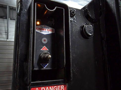 Used 2021 Ford F550 XL 4WD DRW Regular Cab Dually image 14