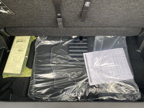 New 2026 Mitsubishi Outlander SEL image 28