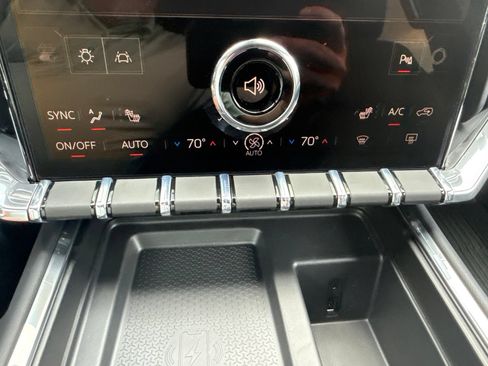 New 2026 GMC Acadia Elevation w/ Elevation Premium Package FWD image 41