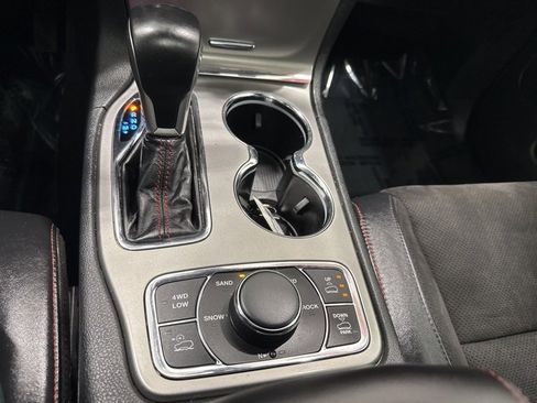 Certified 2020 Jeep Grand Cherokee Trailhawk w/ Premium Lighting Group image 38