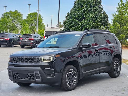 New 2026 Jeep Cherokee Laredo image 3