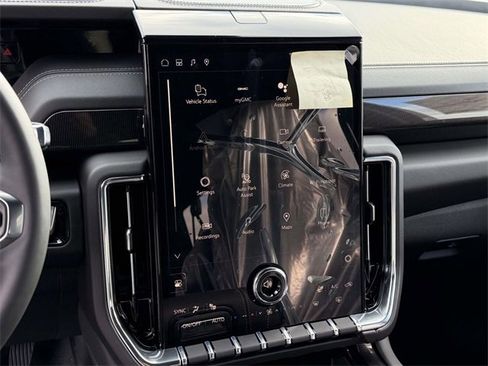 New 2026 GMC Yukon XL Elevation image 9