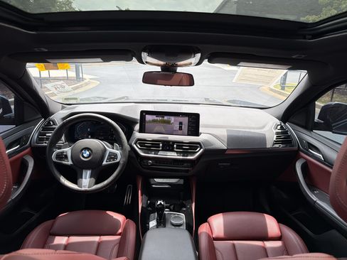 Used 2024 BMW X4 xDrive30i w/ M Sport Package AWD/4WD image 18