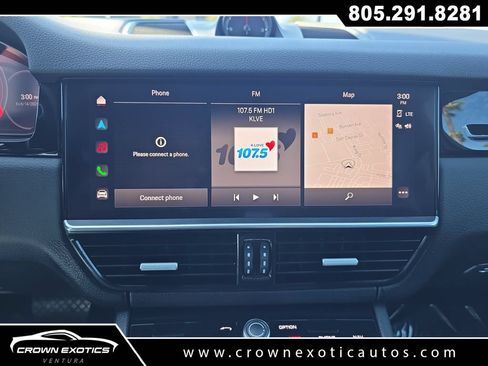 Used 2022 Porsche Cayenne AWD/4WD image 31