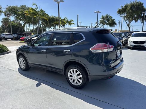 Used 2016 Nissan Rogue S w/ Appearance Package FWD image 12