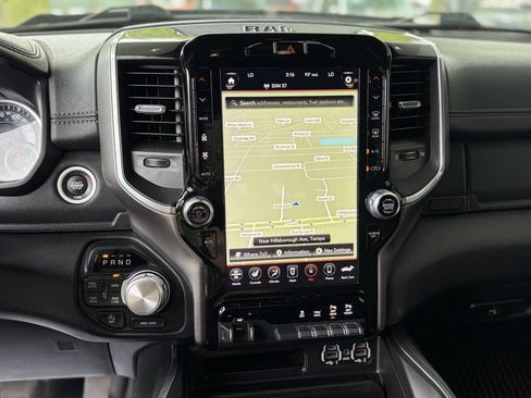 Used 2020 RAM 1500 Laramie AWD/4WD image 11