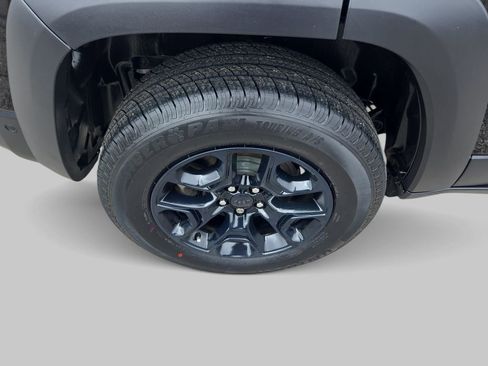 Used 2020 Jeep Cherokee Trailhawk AWD/4WD image 38