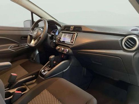 Used 2021 Nissan Versa S image 79