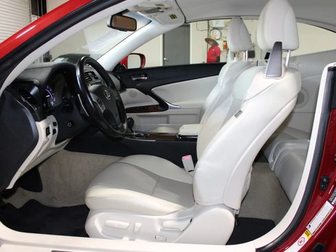 Used 2011 Lexus IS 350C RWD image 13