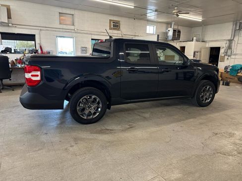 Used 2022 Ford Maverick XLT image 4