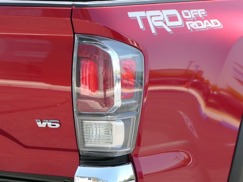 Used 2023 Toyota Tacoma TRD Off-Road RWD image 4