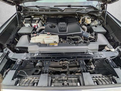 Used 2023 Toyota Tundra Limited AWD/4WD image 21