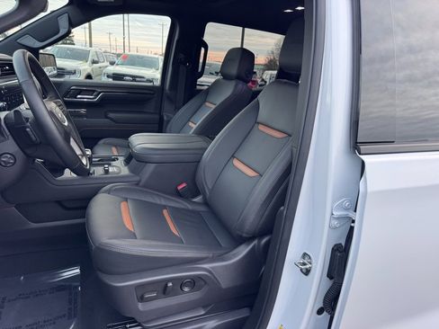 Used 2024 GMC Sierra 1500 AT4 w/ Technology Package image 18