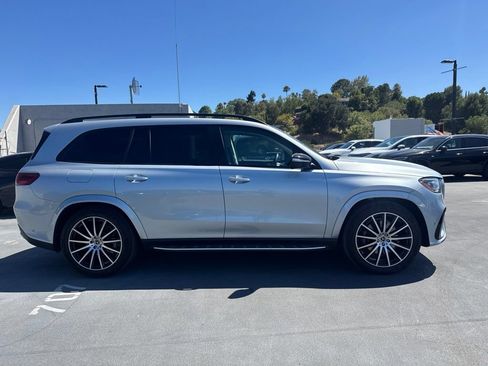 Used 2026 Mercedes-Benz GLS 450 4MATIC w/ AMG Line Exterior image 4