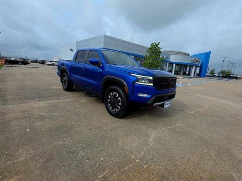 Used 2024 Nissan Frontier PRO-4X w/ Off-Road Protection Package AWD/4WD image 3