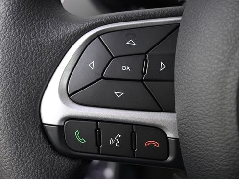 Used 2023 Jeep Renegade Latitude AWD/4WD image 35