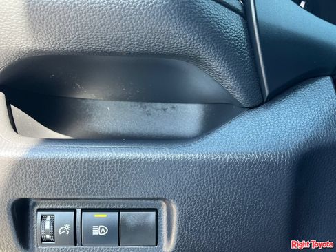 Certified 2025 Toyota RAV4 XLE AWD/4WD image 32
