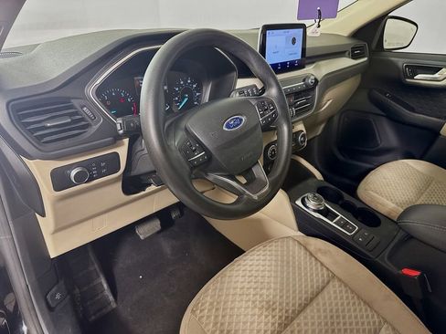 Used 2020 Ford Escape SE FWD image 9