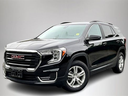 Certified 2023 GMC Terrain SLE w/ Driver Convenience Package image 3