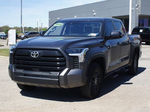 Used 2024 Toyota Tundra SR5 w/ SR5 Convenience Package AWD/4WD image 2