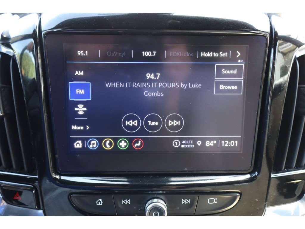 Used 2023 Chevrolet Traverse LT w/ LPO, Cargo Package AWD/4WD image 39