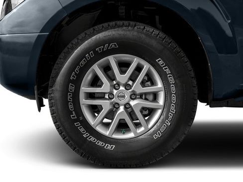 Used 2017 Nissan Frontier SV AWD/4WD image 15