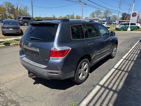 Used 2013 Toyota Highlander Limited AWD/4WD image 6