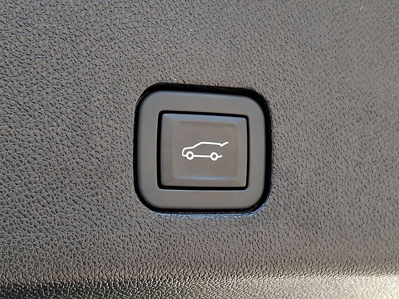 Used 2024 Cadillac XT6 Sport w/ Technology Package AWD/4WD image 29