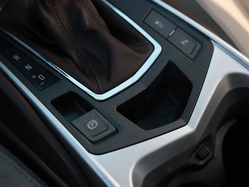 Used 2011 Cadillac SRX Luxury FWD image 41