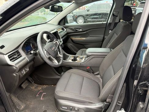 Used 2023 GMC Acadia SLE w/ Driver Convenience Package FWD image 7