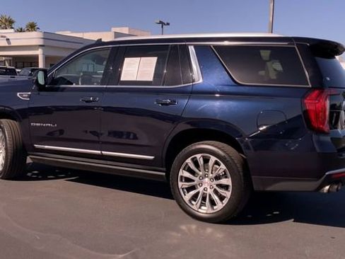 Used 2023 GMC Yukon Denali image 6