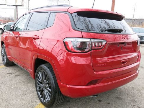 Used 2023 Jeep Compass Limited image 3