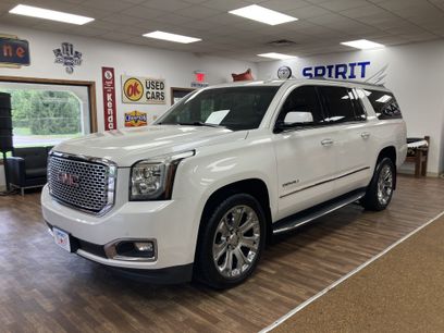 Used 2021 GMC Yukon SLT w/ SLT Premium Package